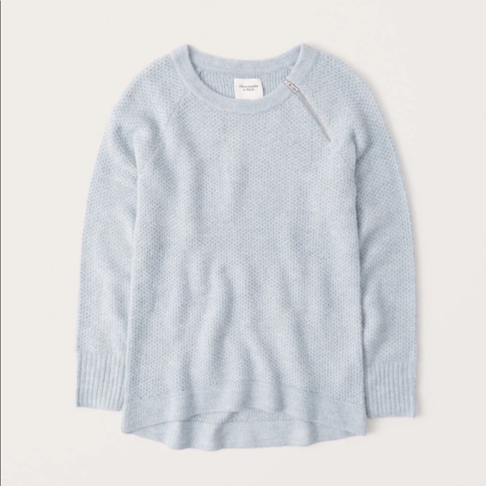 ABERCROMBIE🤍light blue zip crew neck sweater